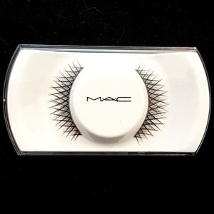 🌟HOST PICK🌟🆕️MAC False Eyelashes BNIB